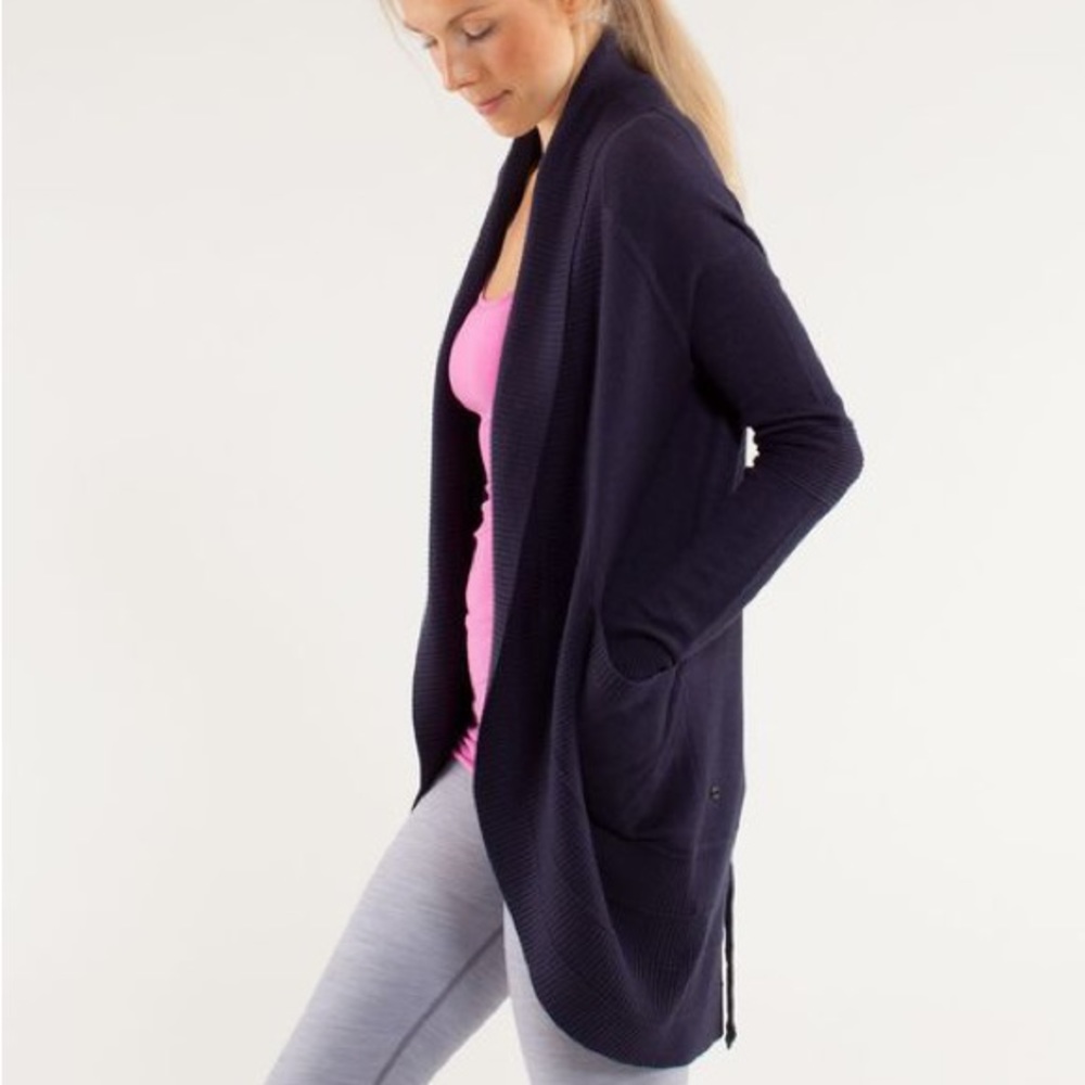 Lululemon transformation wrap sweater cardigan BLACK size 4 small merino wool